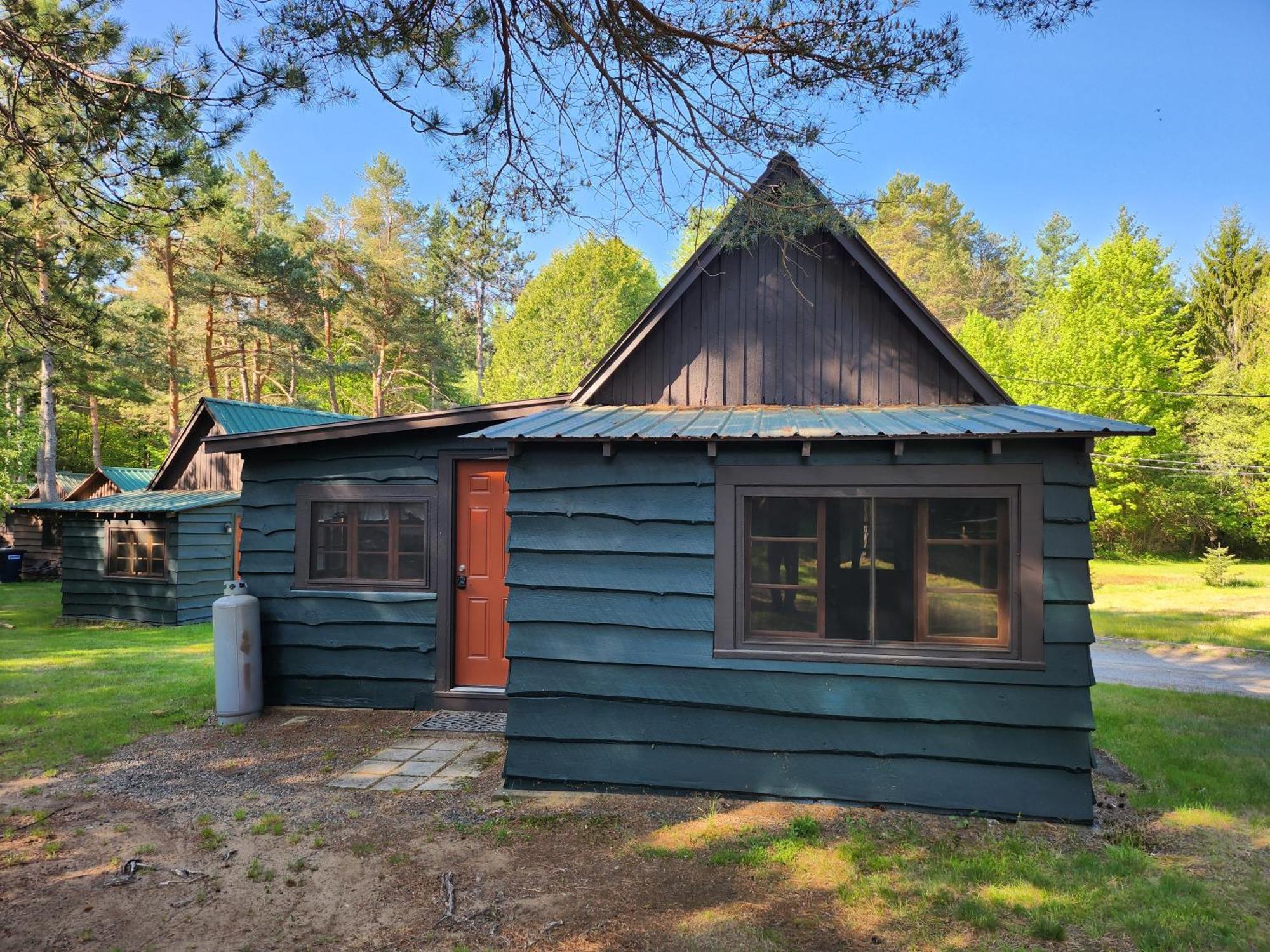 Moreno'S Adirondack Cabins سارانك ليك المظهر الخارجي الصورة