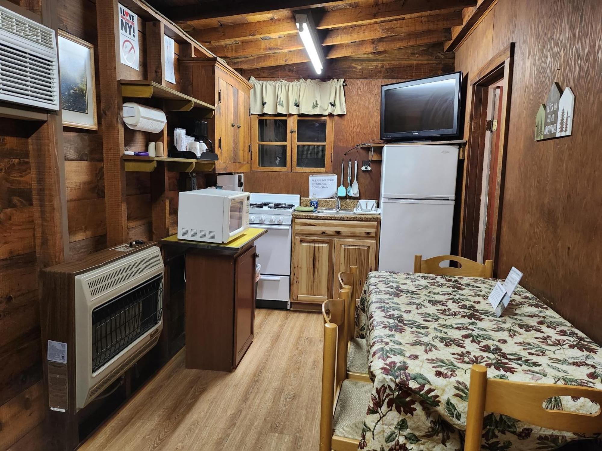 Moreno'S Adirondack Cabins سارانك ليك المظهر الخارجي الصورة