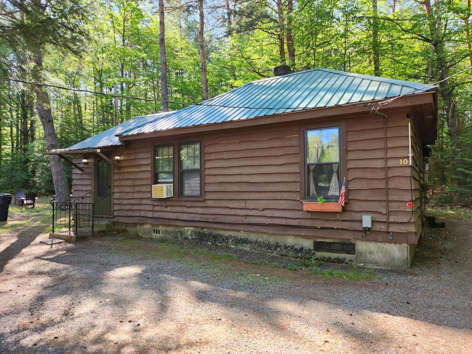 Moreno'S Adirondack Cabins سارانك ليك المظهر الخارجي الصورة